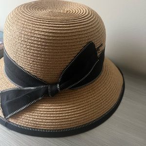 Women’s Hat with SPF 50